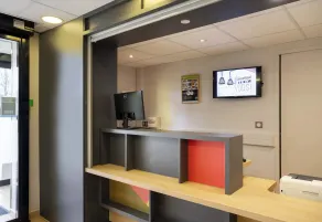 B&B HOTEL Vannes Ouest Golfe du Morbihan - Réception