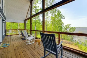 Game Room & Screened Porch: Kentucky Lake Retreat! - Innvendig