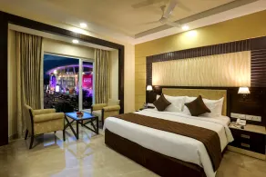 Hotel Aadithya - Chambre