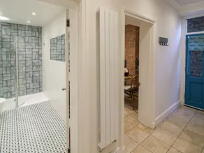 The Escape - Bathroom