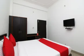 OYO 24199 Hotel Ojus Tower - Camera