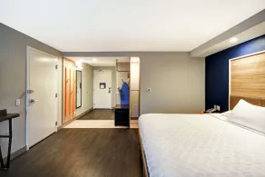 Tru by Hilton Sterling Heights Detroit - Chambre