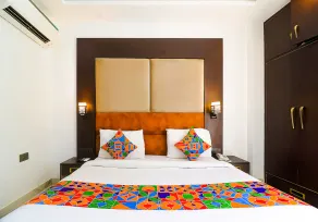 Fabhotel Kiara The Private Suites - Room