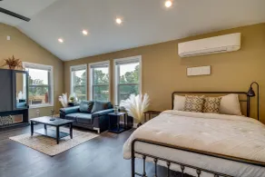 Peaceful Waterfront Studio 16 Mi to Greenville! - Chambre