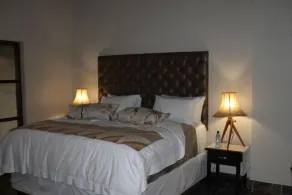 Foreva Wild - Room