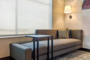 Cambria Hotel Bettendorf - Quad Cities - Zimmer