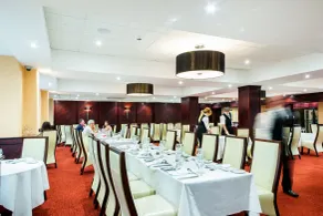 Arden Hotel And Leisure Club - Restaurante