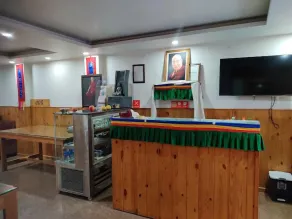 Hotel Akash - Luxury Hotel In McLeodganj - Reception