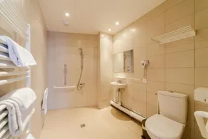 LOGIS HOTEL - Le Petit Bellon - Værelse
