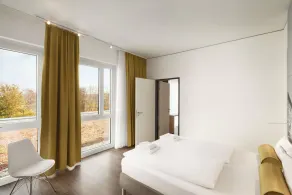Super 8 by Wyndham Munich City North - Room