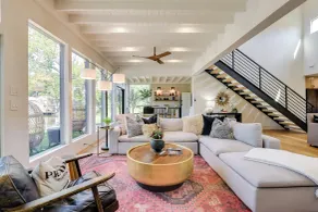 Waterfront Granbury Home w/ Electric Fireplace! - Innvendig