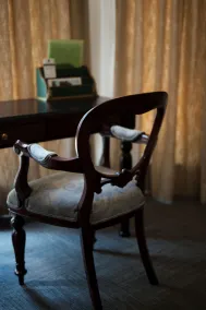 Redlands Hotel - Room