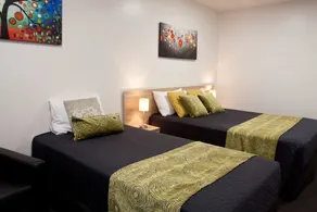 Abode37 Motel Emerald - Room