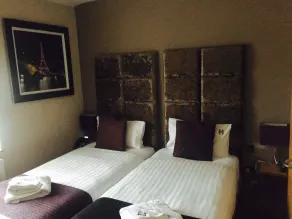 Homestay Hotel - Chambre