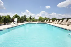 Days Inn by Wyndham Columbus-North Fort Moore - Piscine