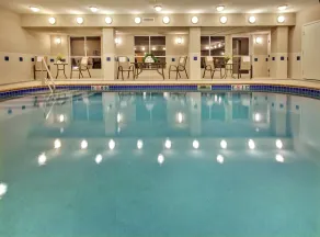 Holiday Inn Express Hotel & Suites Vermillion by IHG - Basseng