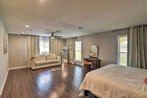 Lake Access & Pool: Spacious Freeport Home! - Interiör