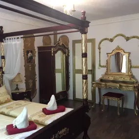 Königreich Romkerhall - Room
