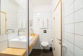 27Montefiore - Urban ApartHotel TLV - Salle de bain