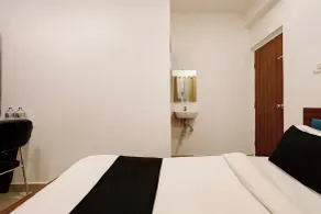 Super Collection O Besa Square Nagpur Formerly Yuva Inn - Room