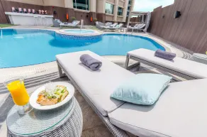 Somewhere Apartment Hotel - Piscine