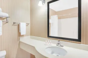 Baymont by Wyndham Cartersville - Salle de bain