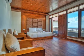 Alpine Holiday Inn, Kufri, Shimla - Room
