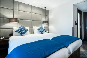 Montcalm Chilworth Townhouse - Room