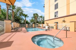 Comfort Suites Orlando Airport - Piscine