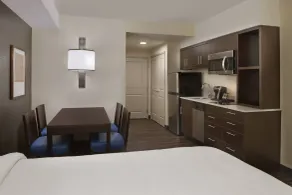 TownePlace Suites by Marriott Oshawa - Chambre