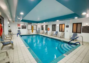 Hampton Inn by Hilton Toronto-Mississauga West - Pool
