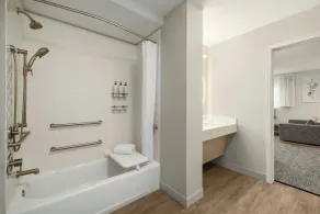 TownePlace Suites by Marriott Anaheim Maingate Near Angel Stadium - Rum