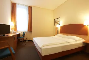 IntercityHotel Berlin Ostbahnhof - Chambre