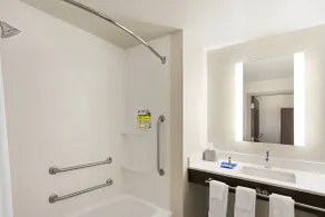 Holiday Inn Express Hotel & Suites Durant by IHG - Badeværelse