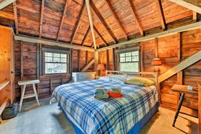 Mattapoisett Home on 7 Acres w/ Private Beach! - Interiør