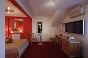 Hotel Millennium - Habitación