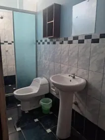 Plaza Jungle Hostel - Bathroom