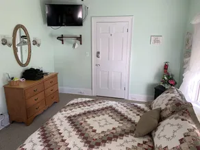 Centennial Inn Bed & Breakfast - Zimmer