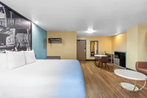 Super 8 by Wyndham Mesa Gilbert - Camera