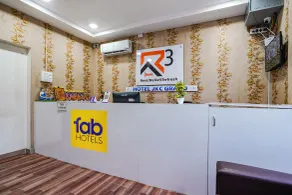 Super Townhouse HITEC City Metro Station Formerly JKC Grand - Reception