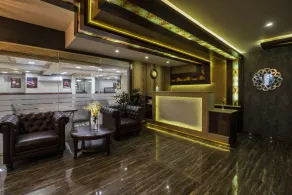 Hotel Monarch International - Receção