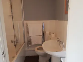 The Bell Inn - Bathroom