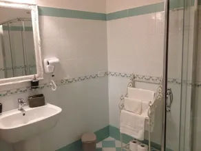 City Garden Guest House - Badrum