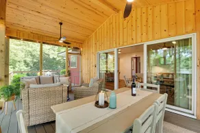 Waterfront Deck! Chic Lower Scott Lake Cottage - Innenbereich
