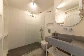 L'olive homes - Bathroom