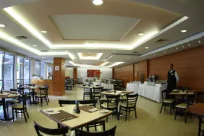 Hotel Horizon & Convention Center - Restaurant