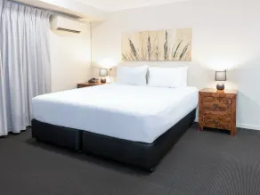 The Brighton Apartments - Room