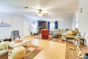 Pet-friendly Sparta Retreat: Porches & Fire Pit! - Innenbereich