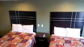 Gene's Motel - Room