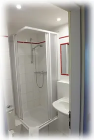 Hotel Lindenberger Hof - Bathroom